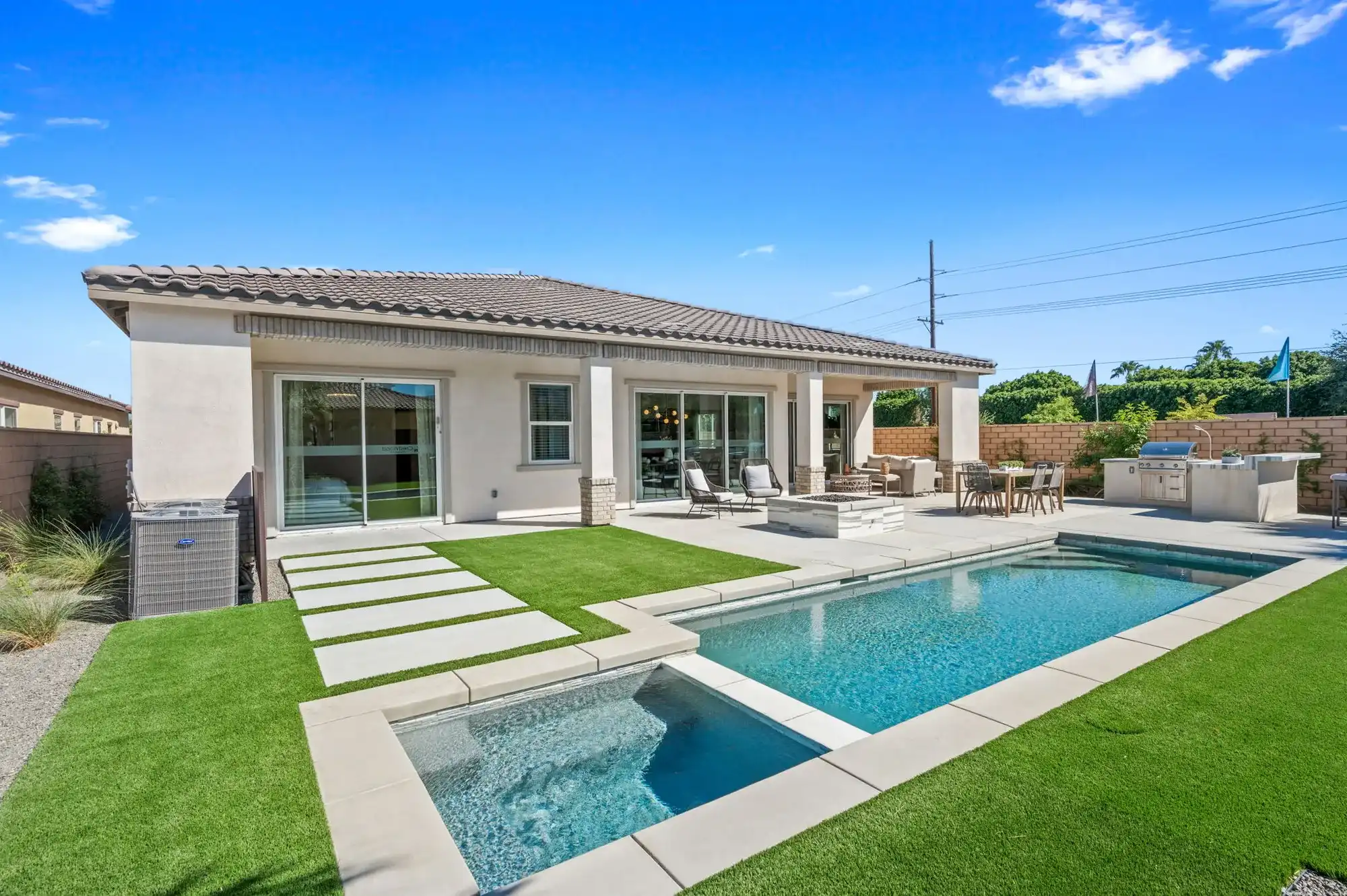 plan-one-the-hailey_backyard-pool-spa-grill_02