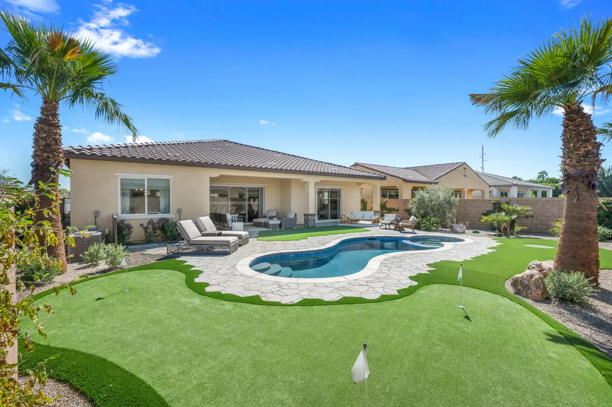 plan-three-the-tiffany_backyard-putting-greens-pool