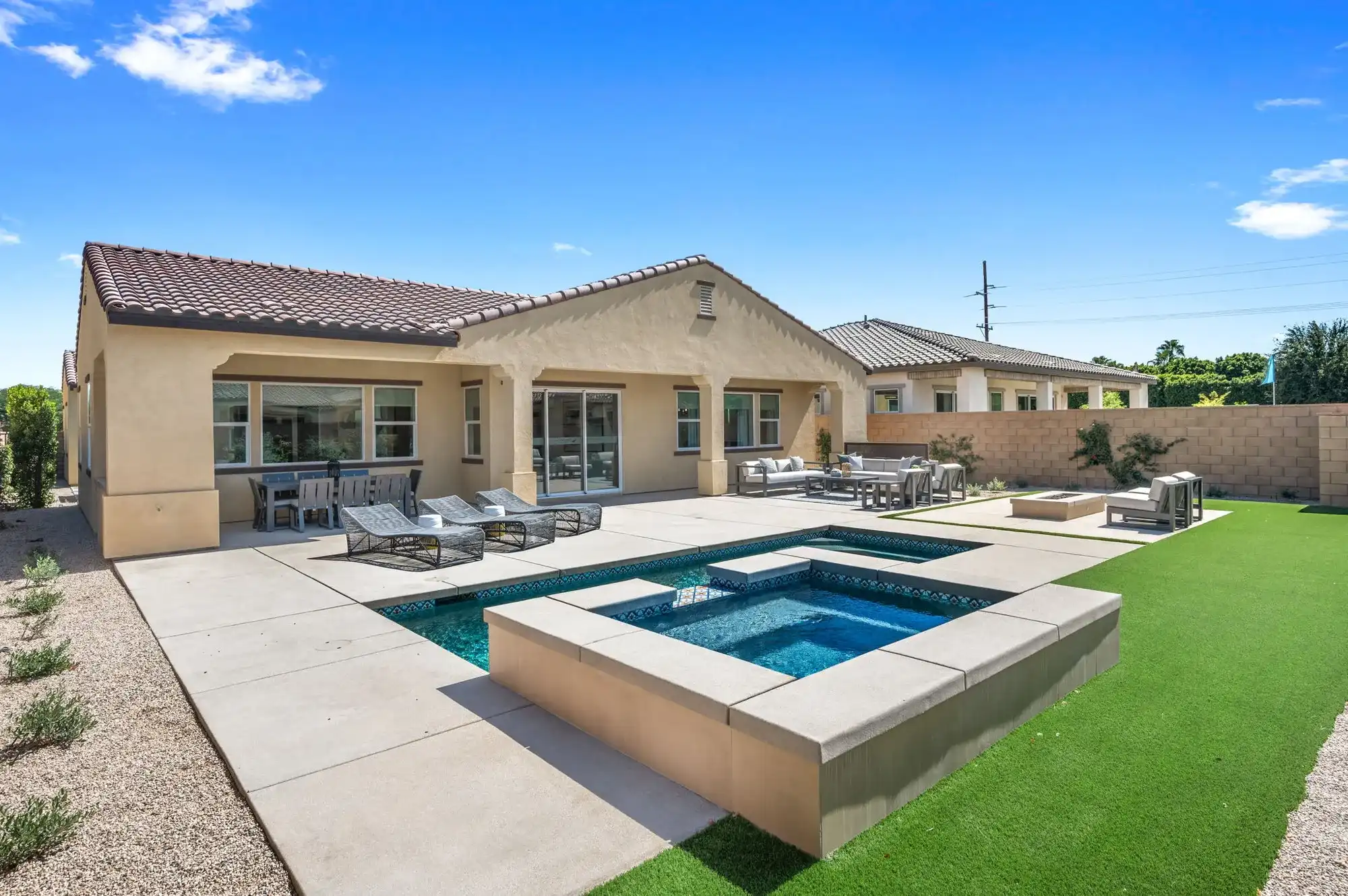 plan-two-the-aidan-backyard-pool-spa-05